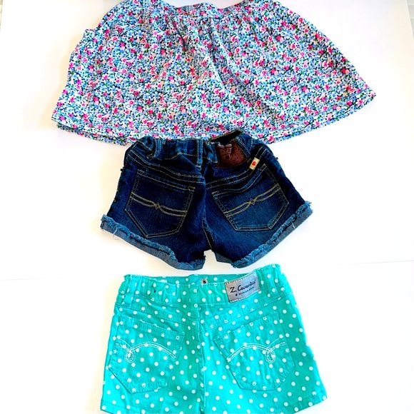 Bundle of (3) Shorts - Picture 3 of 4